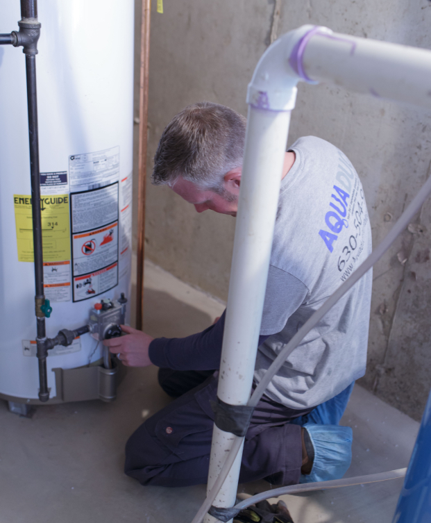 Servicing a water heater